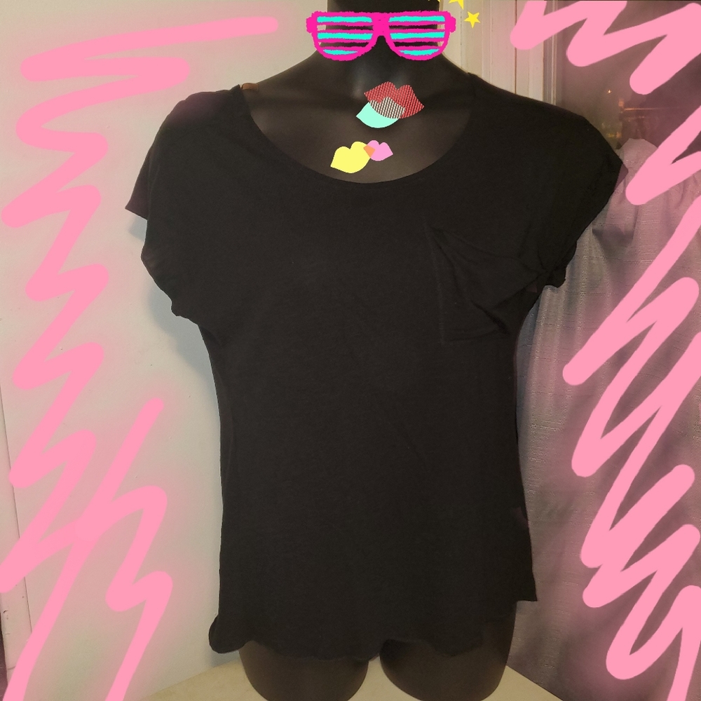Gently Worn-Black Hi/Lo Shirt